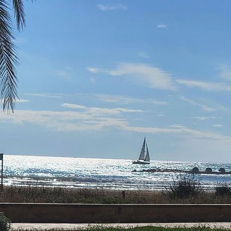 Nice Beachside 2-Bd Apt Near Barcelona 커닛 외부 사진