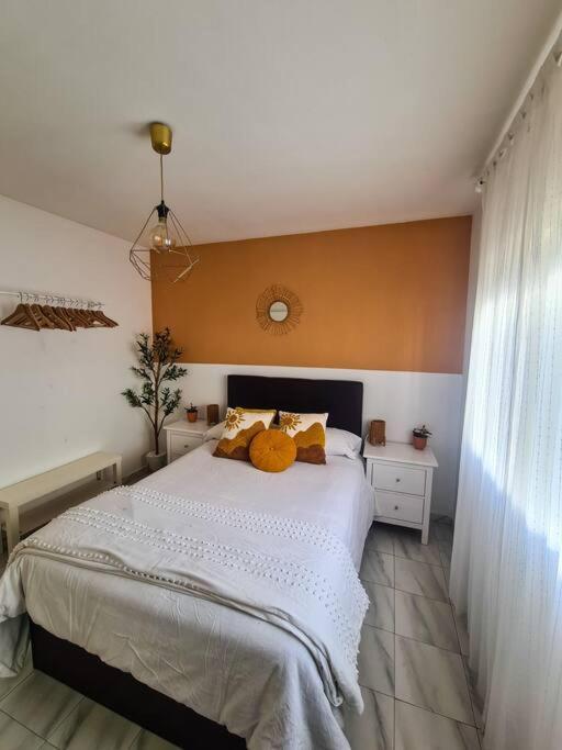 Nice Beachside 2-Bd Apt Near Barcelona 커닛 외부 사진