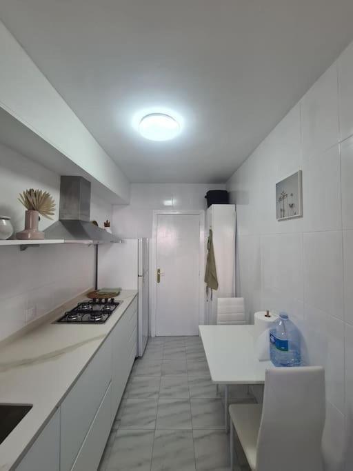 Nice Beachside 2-Bd Apt Near Barcelona 커닛 외부 사진