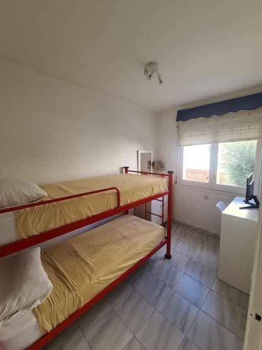 Nice Beachside 2-Bd Apt Near Barcelona 커닛 외부 사진