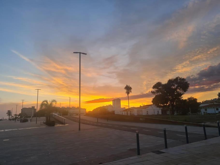 Nice Beachside 2-Bd Apt Near Barcelona 커닛 외부 사진