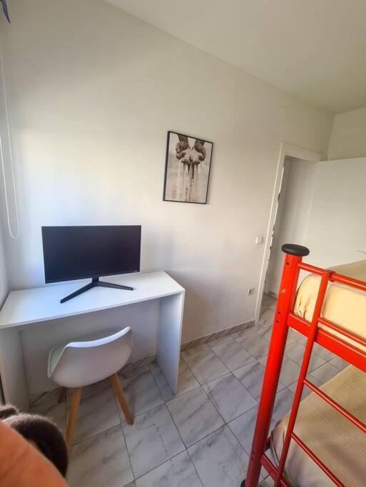 Nice Beachside 2-Bd Apt Near Barcelona 커닛 외부 사진